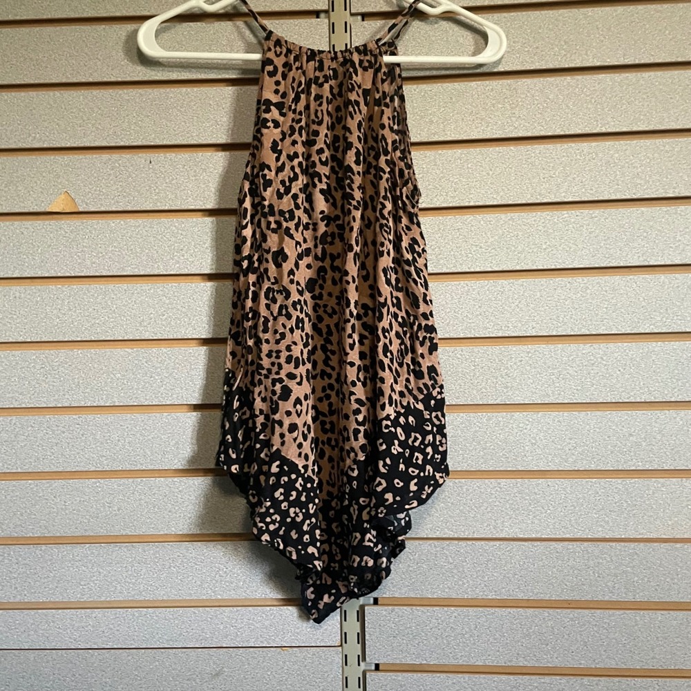 Maurices Leopard Print Halter Top Handkerchief Hem Sleeveless Blouse S Tank‎ Top